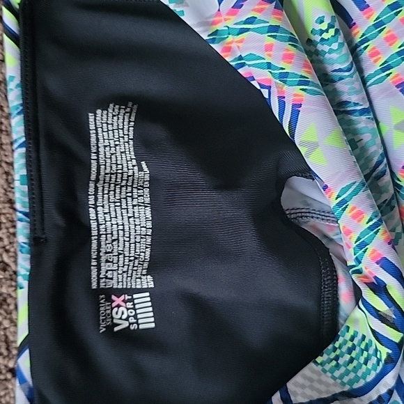 VSX WORKOUT CAPRI - Picture 2 of 2